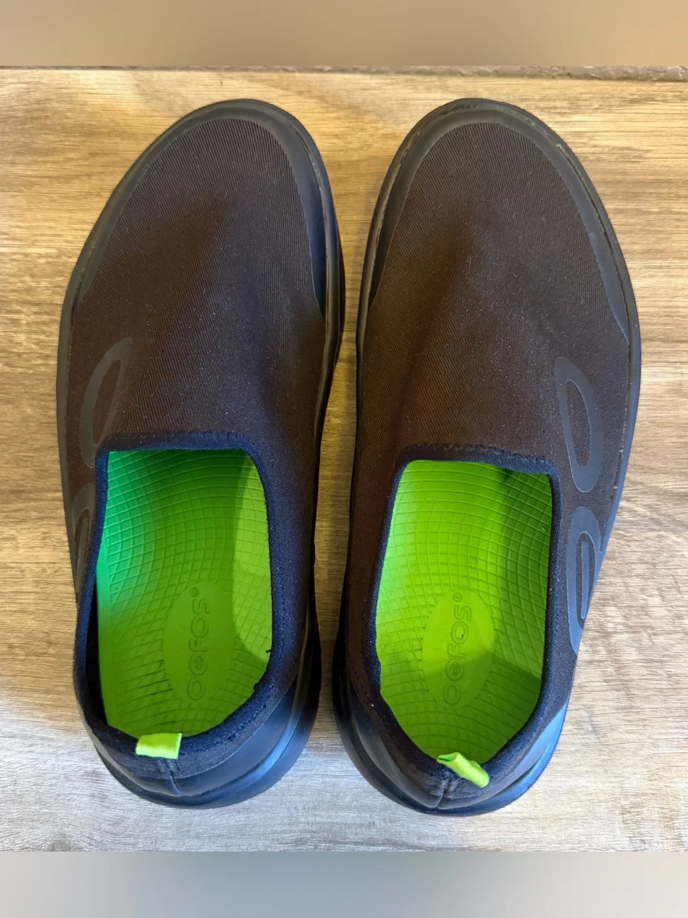 OOFOS OOmg Sport Recovery Shoes